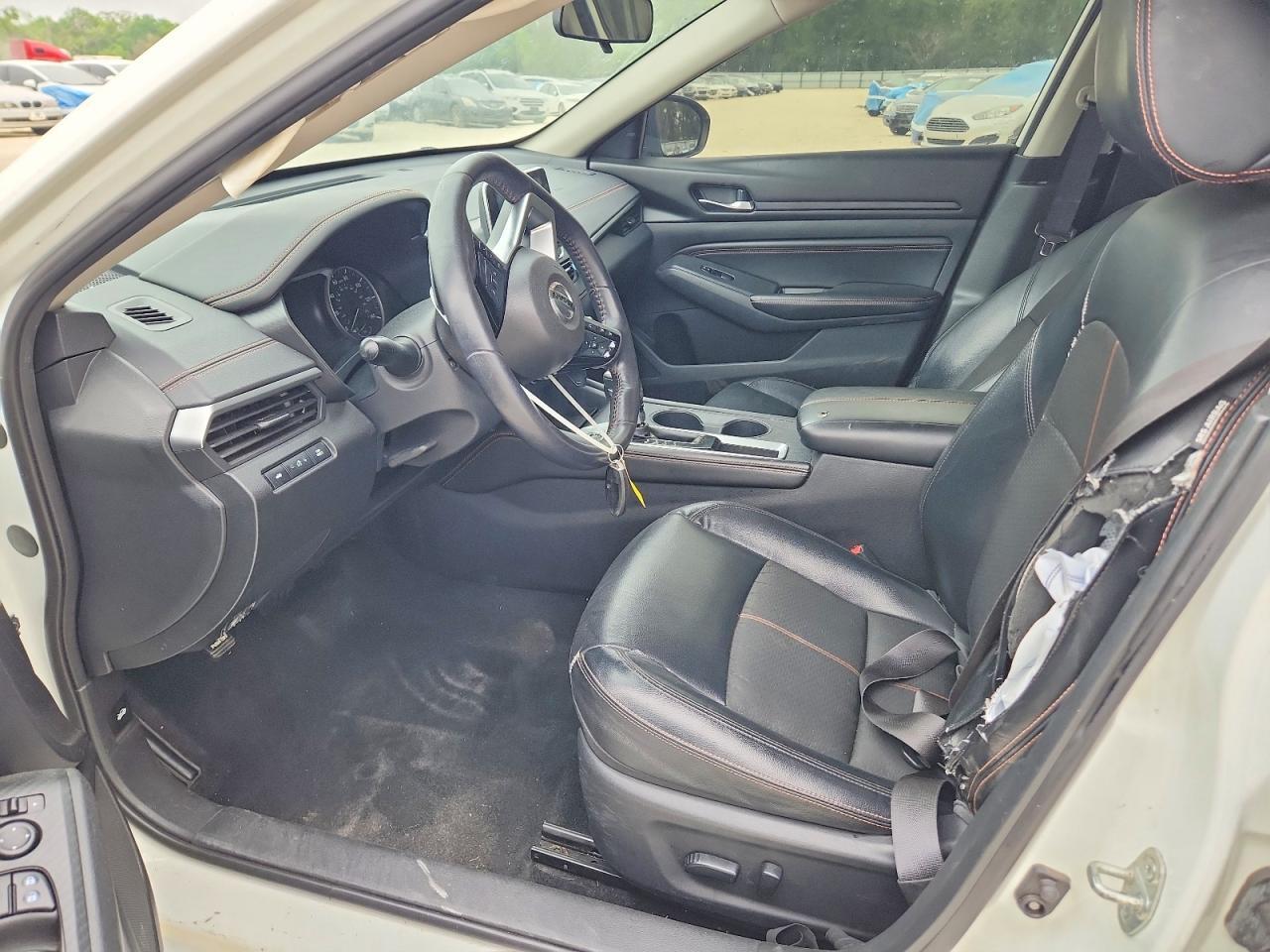 2019 Nissan Altima 2.5 Sr - Image 7