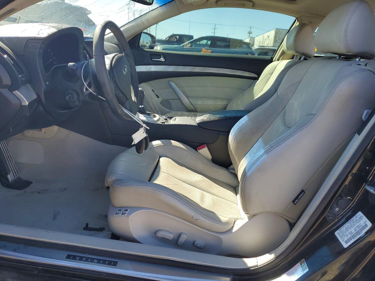 2015 Infiniti Q60 Coupe Base - Image 7