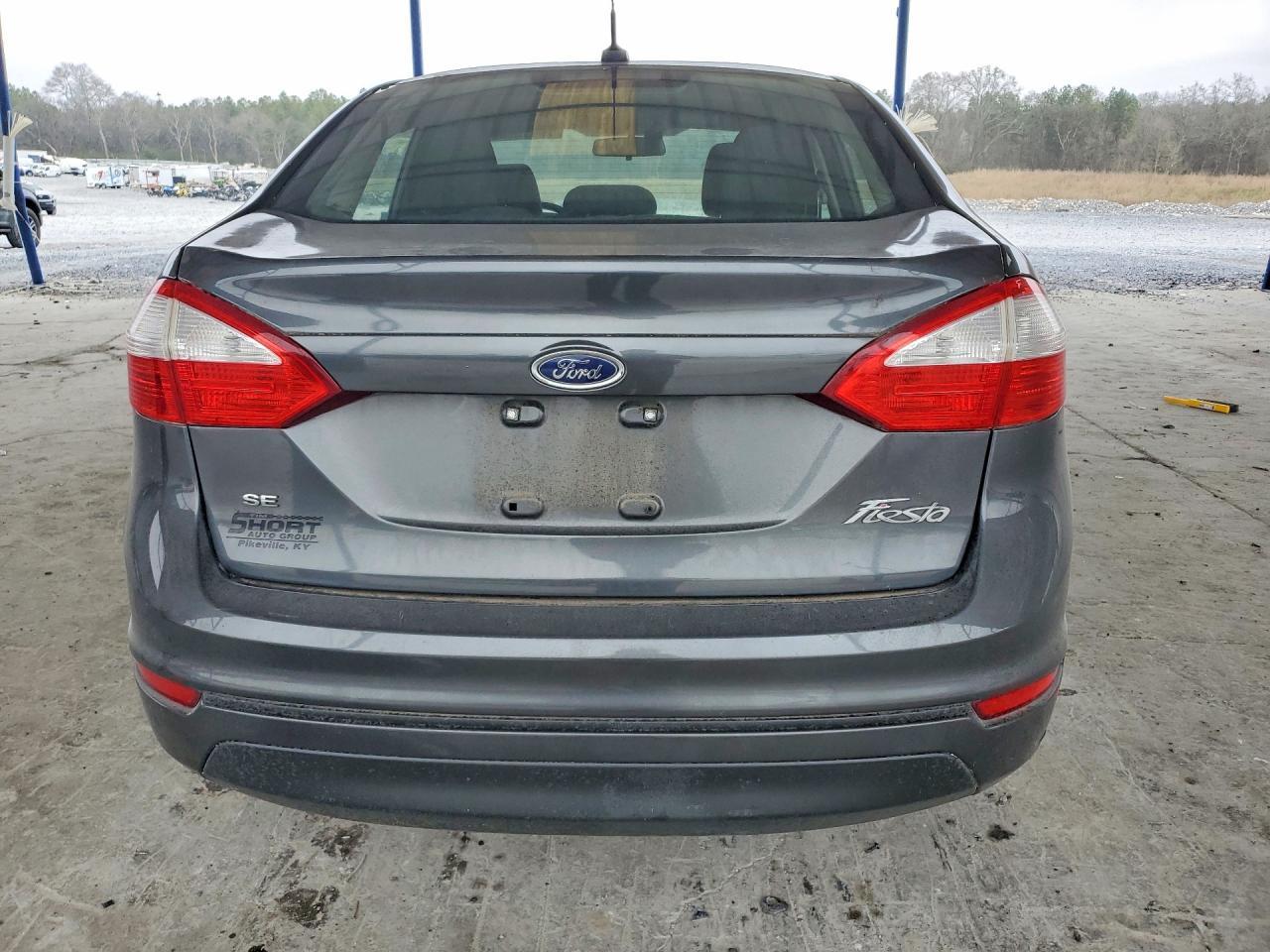 2016 Ford Fiesta Se - Image 6