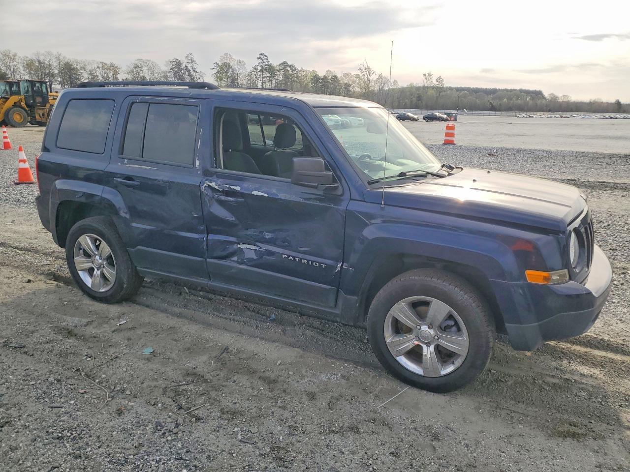 2016 Jeep Patriot Latitude - Image 4