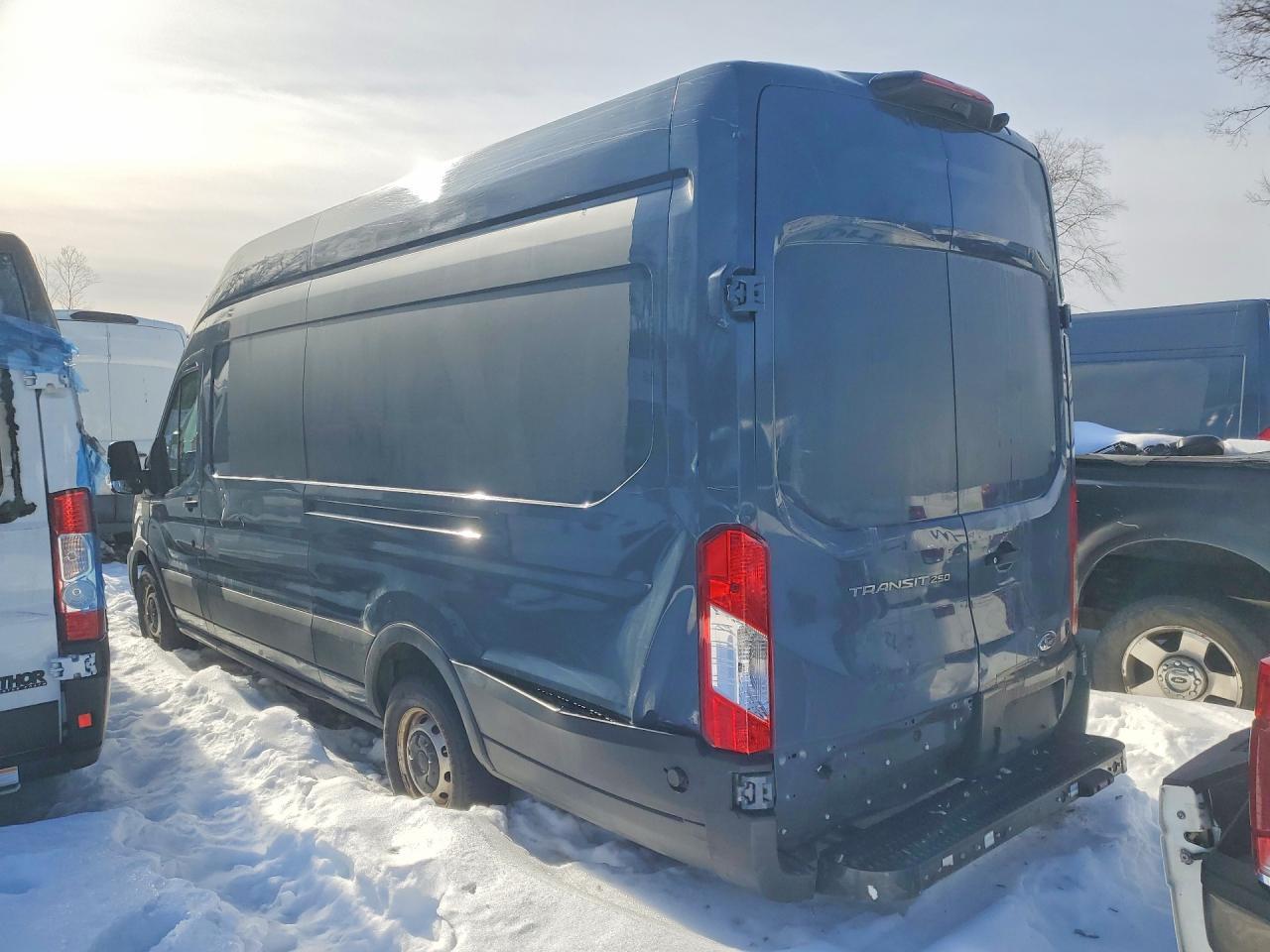 2020 Ford Transit T-250 Cargo- Cln Title- Pri Fleet- Ck Eng Lt On - Фото 2