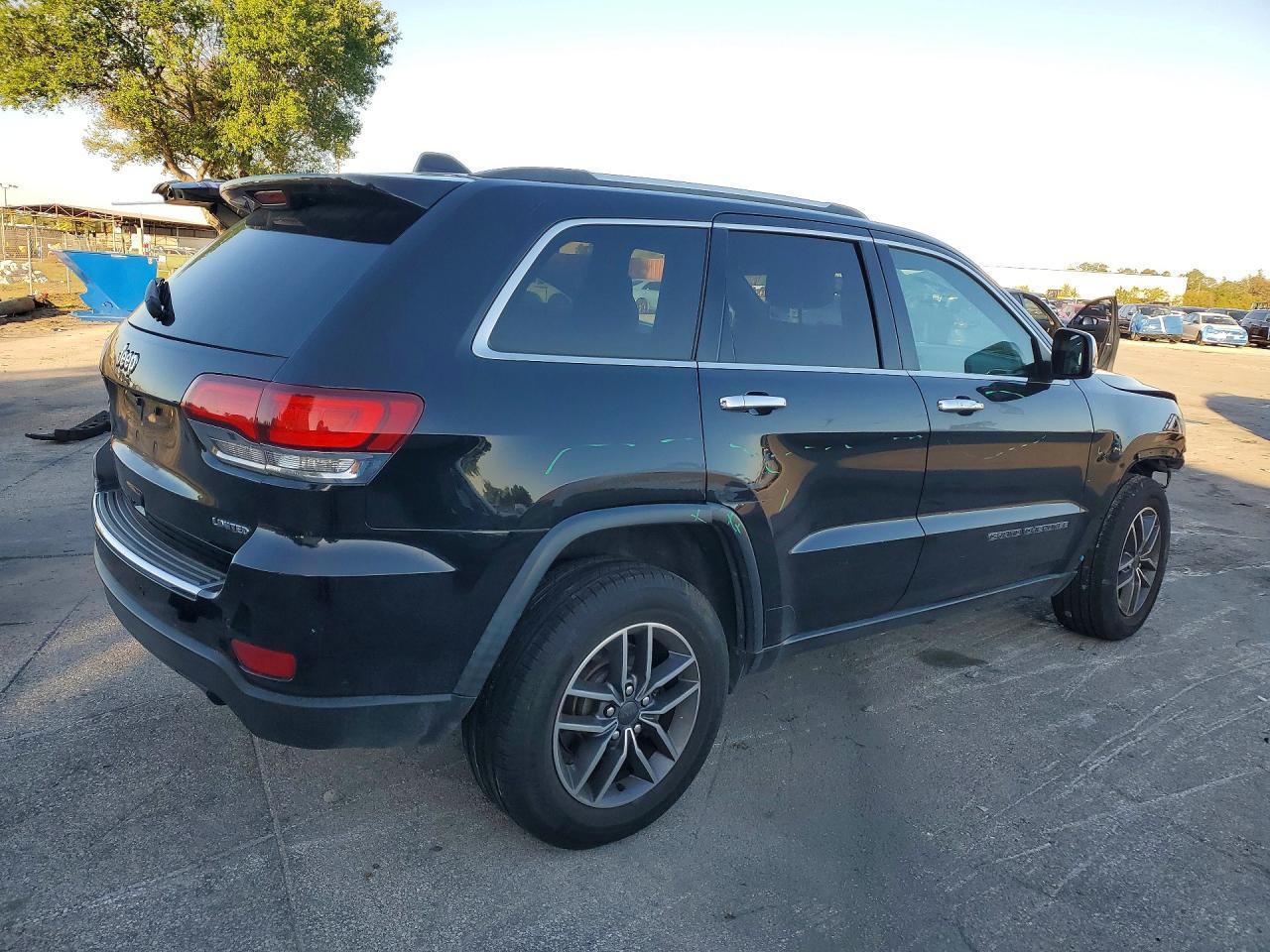 2020 Jeep Grand Cherokee Limited - Image 3
