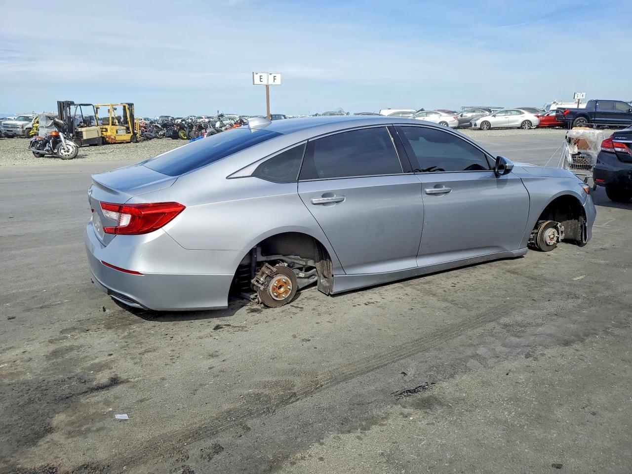 2019 Honda Accord Lx - Фото 3