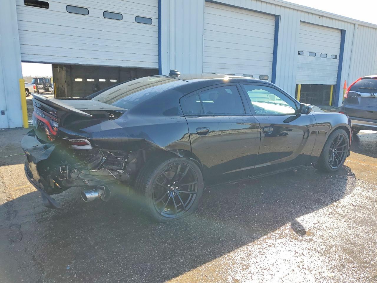 2020 Dodge Charger R - Фото 3