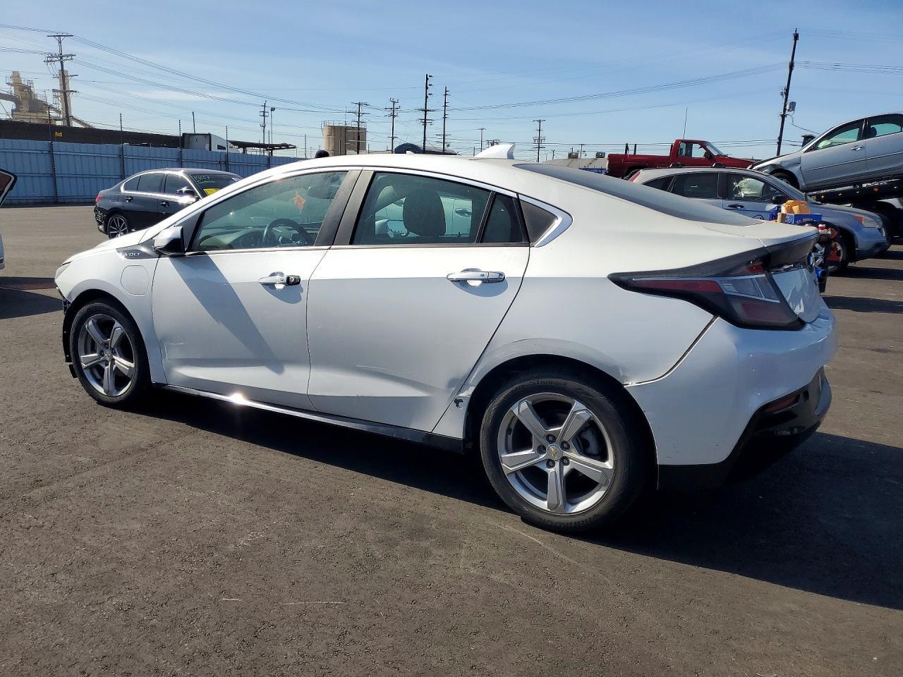 2017 Chevrolet Volt Lt - Фото 2