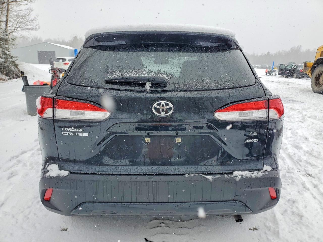 2025 Toyota Corolla Cross Le - Фото 6