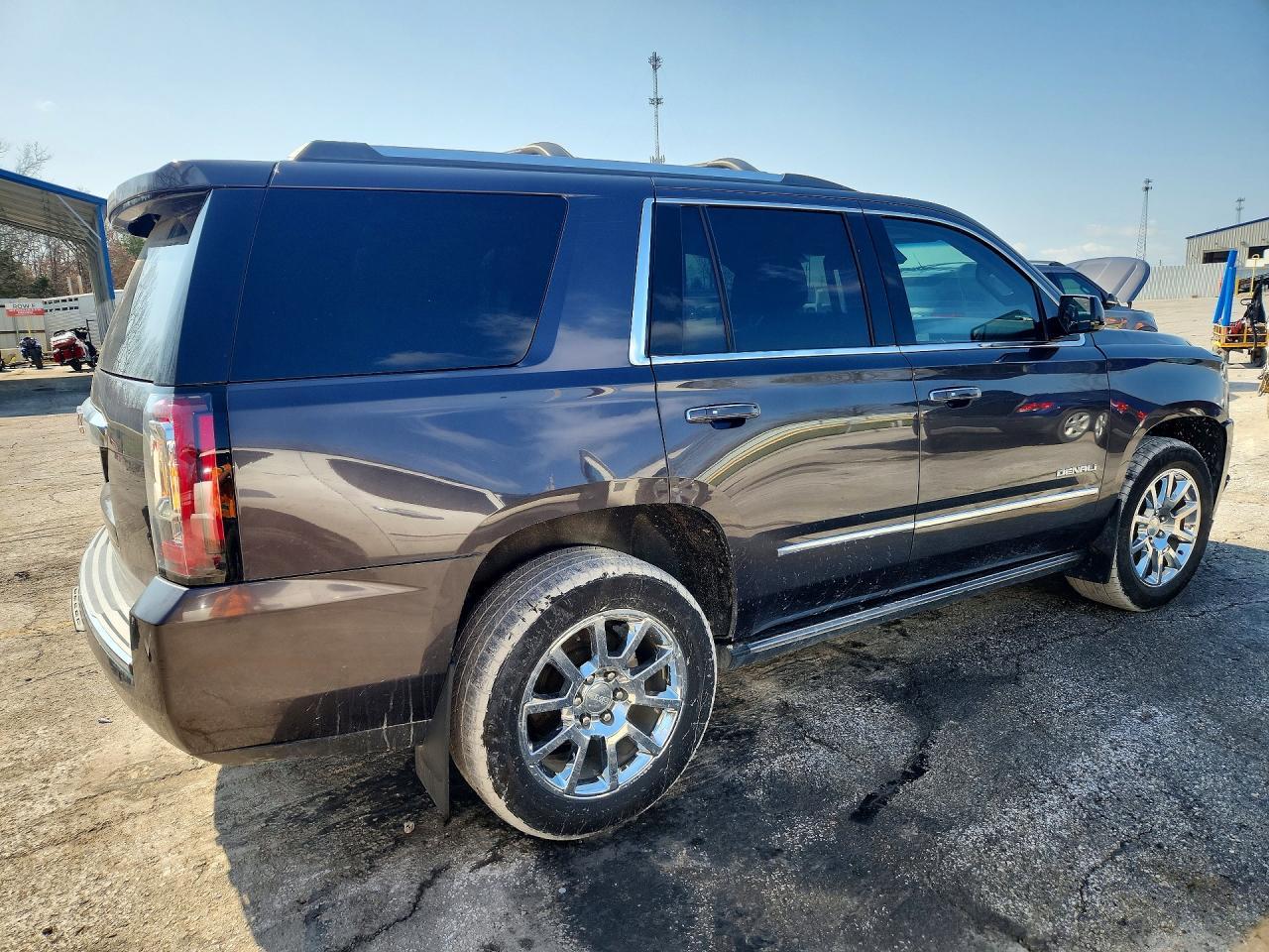 2017 GMC Yukon Denali - Фото 3
