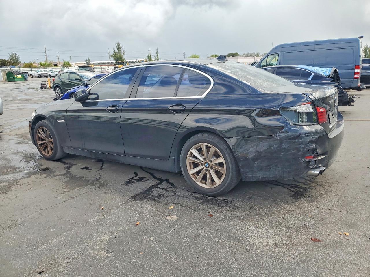 2016 BMW 528 I - Фото 2