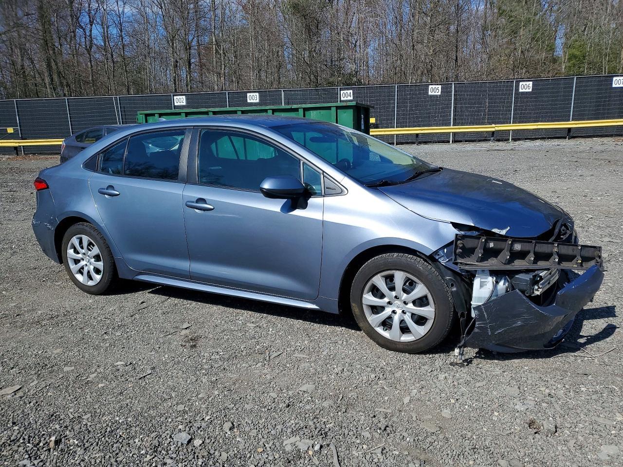 2022 Toyota Corolla Le - Image 4