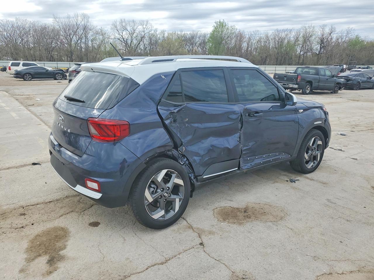 2026 Hyundai Venue Sel - Фото 3