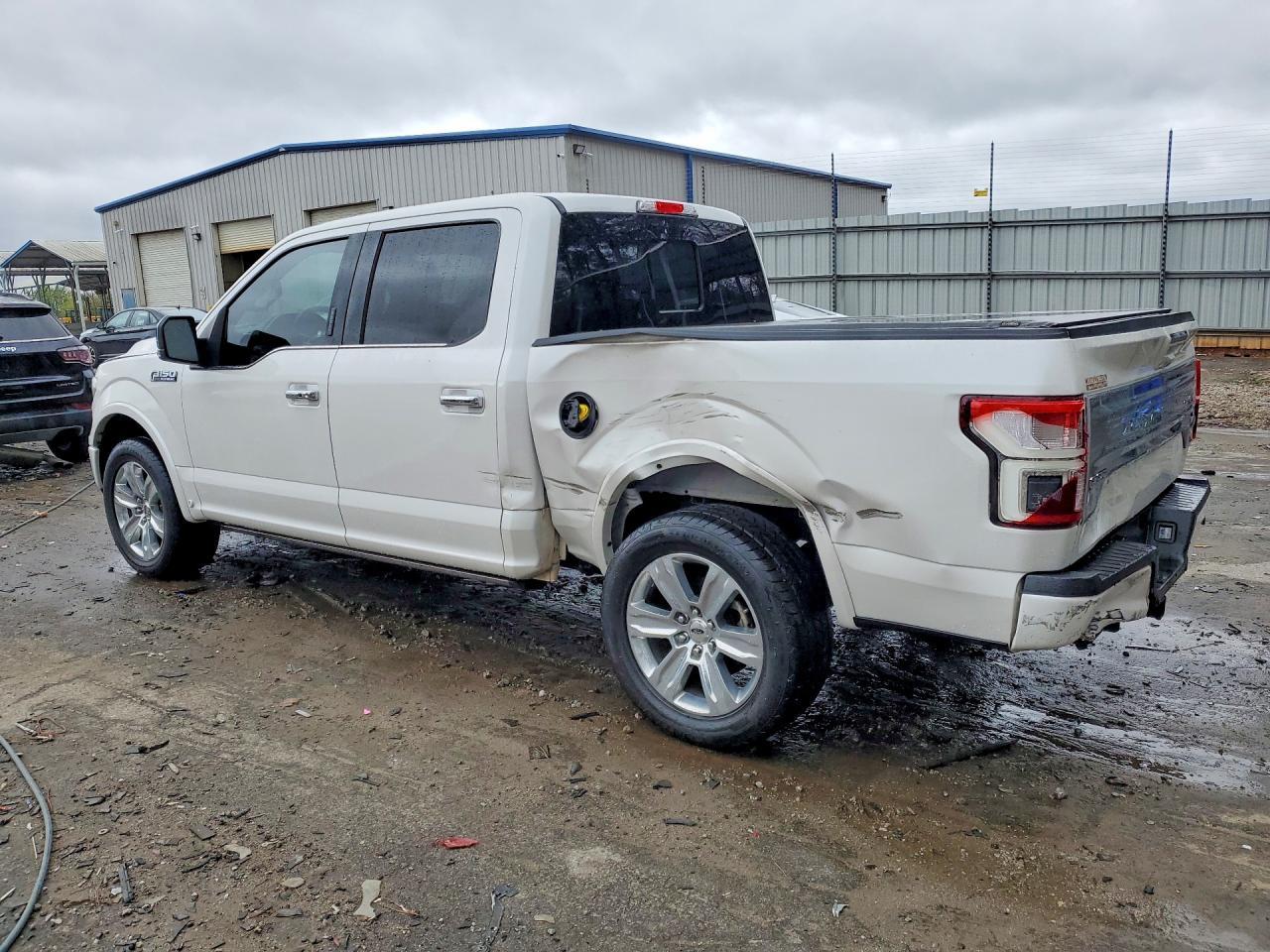 2018 Ford F150 Supercrew - Фото 2