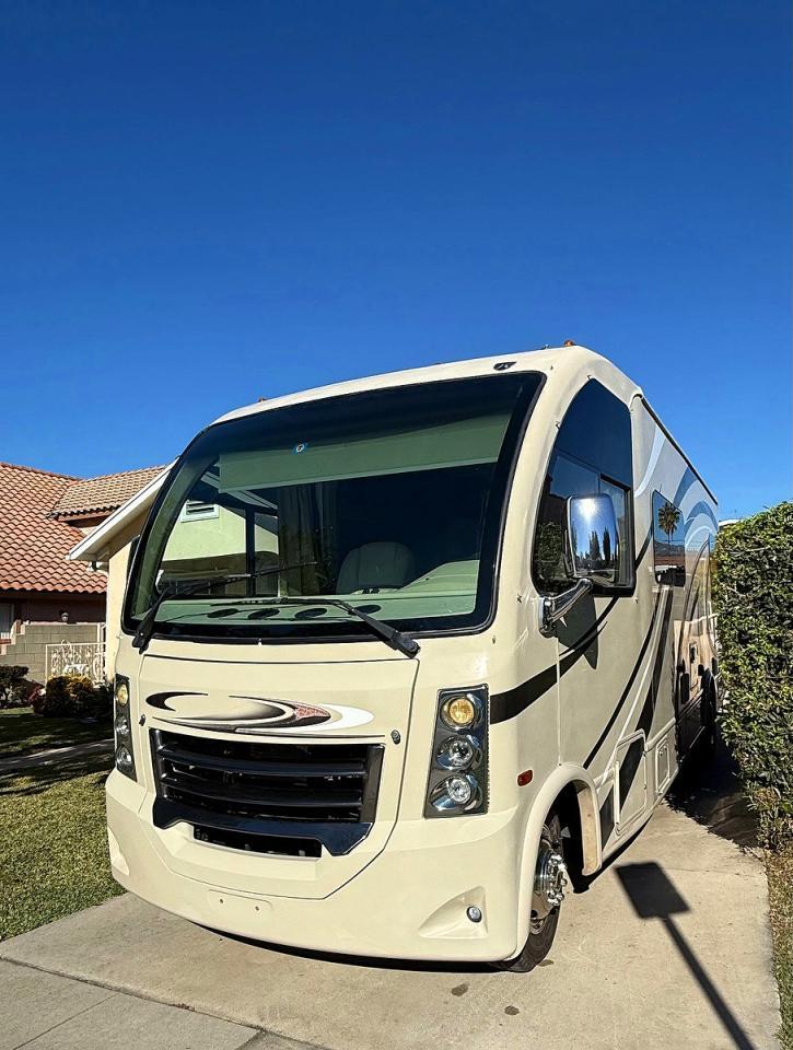 2016 Ford Econoline E450 Super Duty Commercial Stripped Chassis - Фото 2