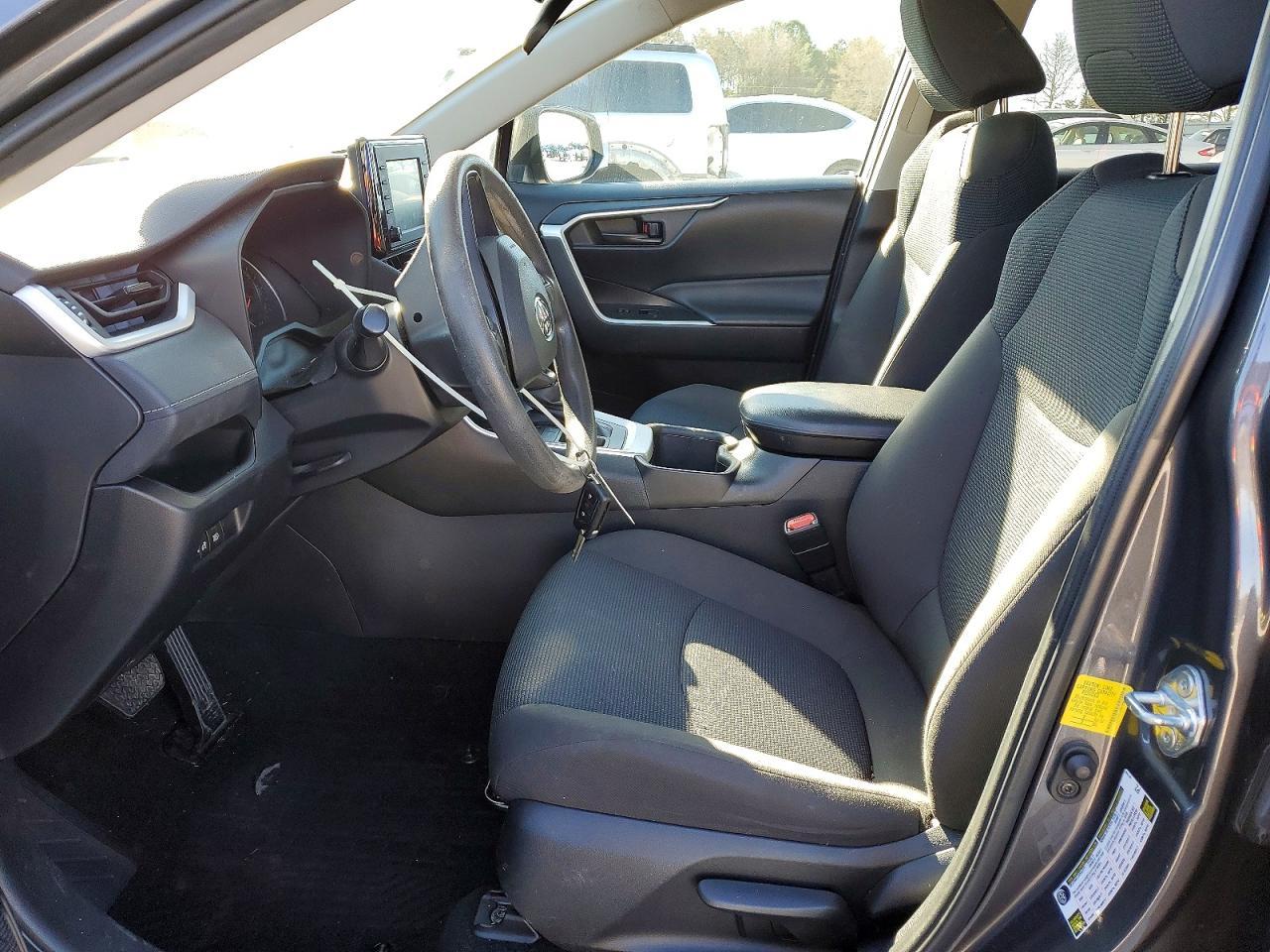 2022 Toyota Rav4 Le - Фото 7