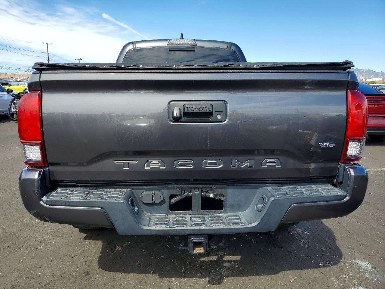 2019 Toyota Tacoma Trd Sport - Image 6