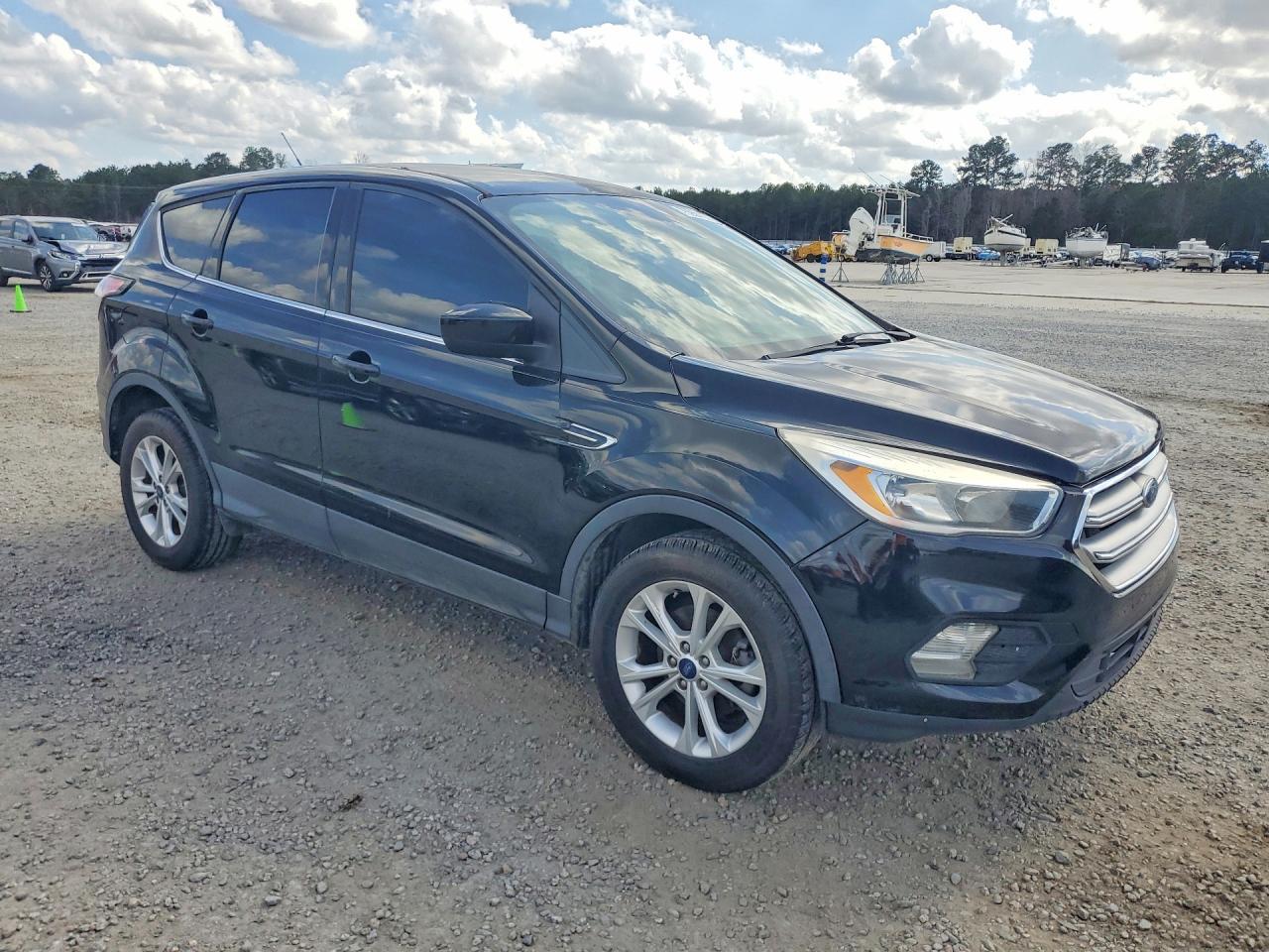 2017 Ford Escape Se - Image 4