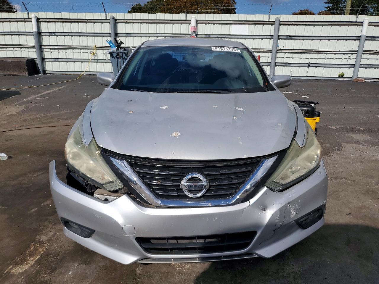 2017 Nissan Altima 2.5 Sv - Image 5