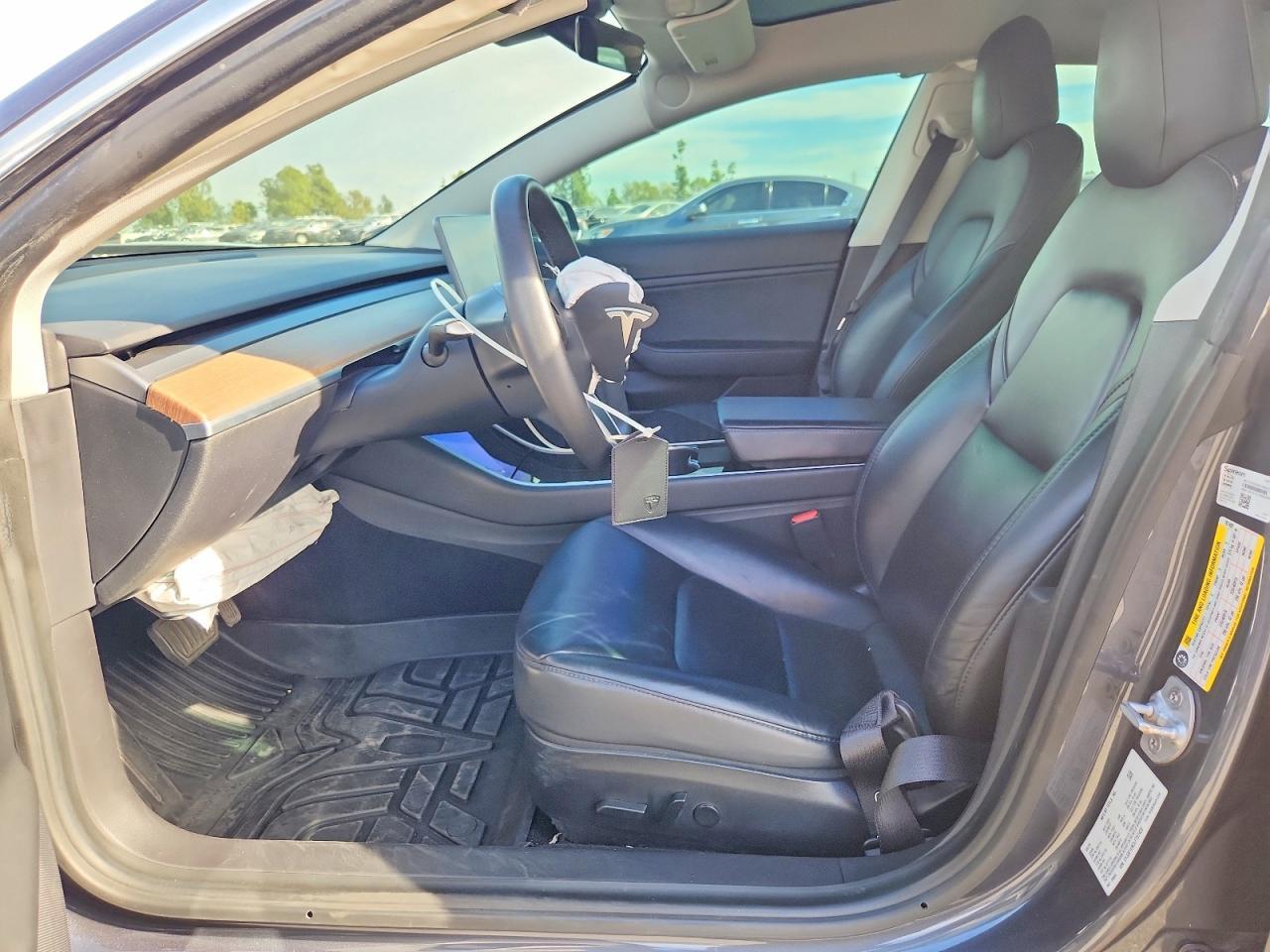 2020 Tesla Model 3 - Фото 7