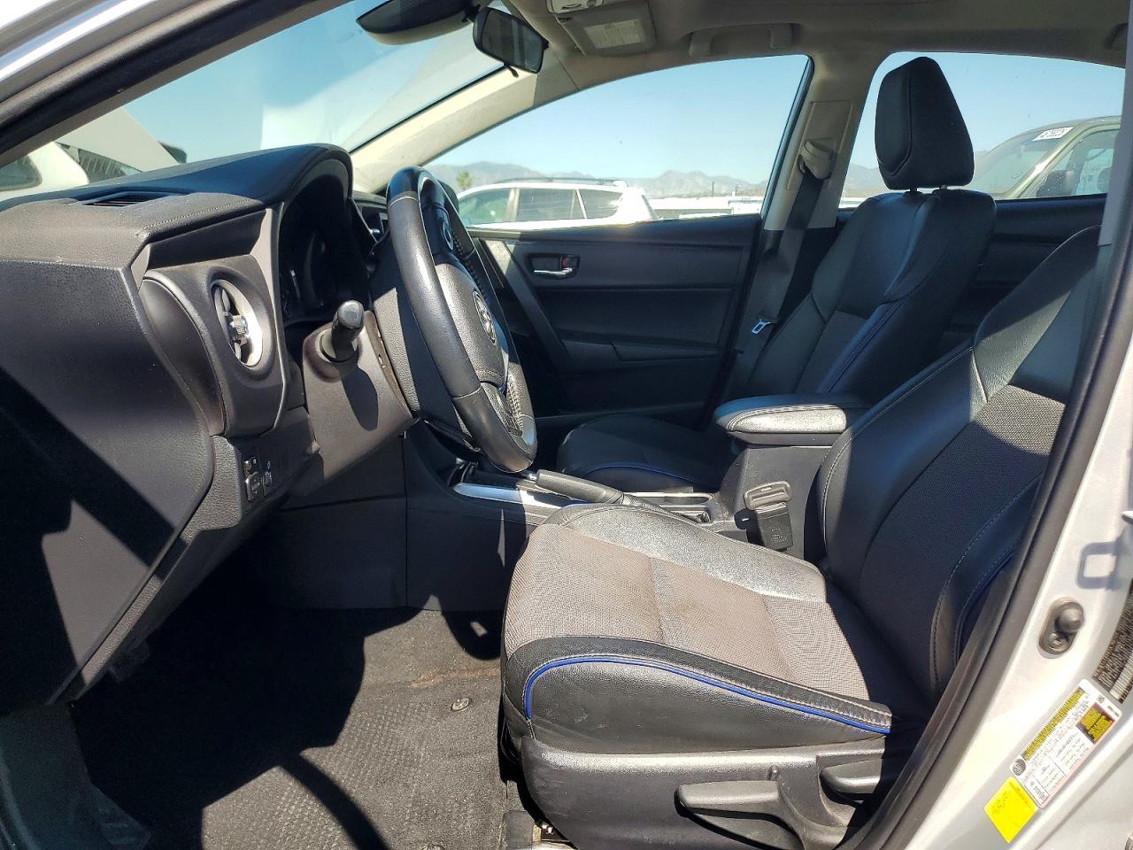 2017 Toyota Corolla Se - Image 7