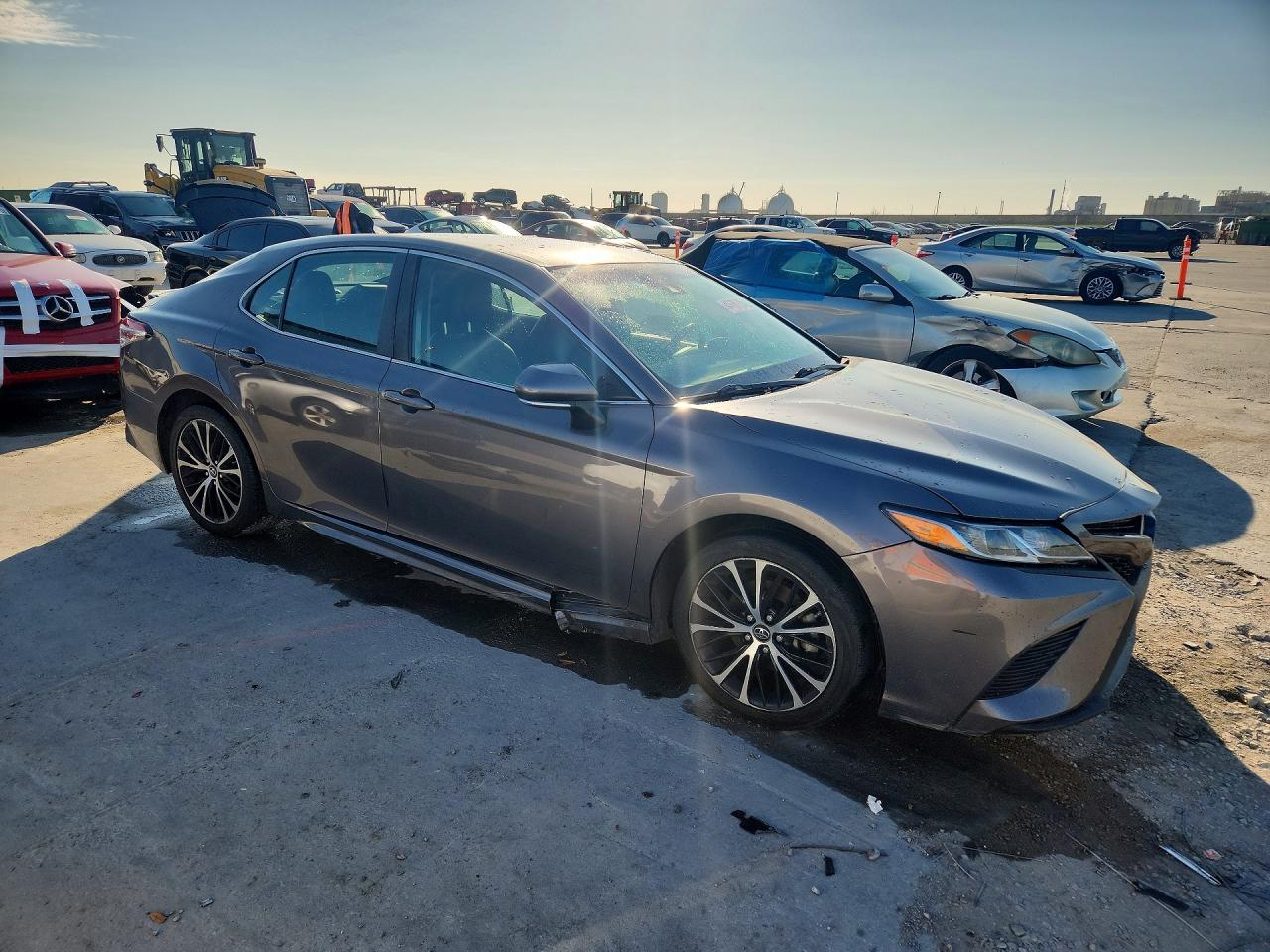 2018 Toyota Camry Se - Фото 4