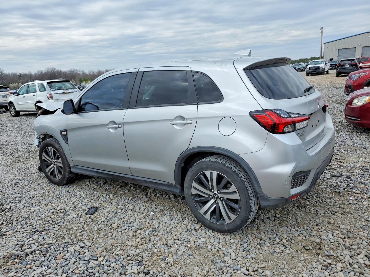 2020 Mitsubishi Outlander Sport Es - Image 2