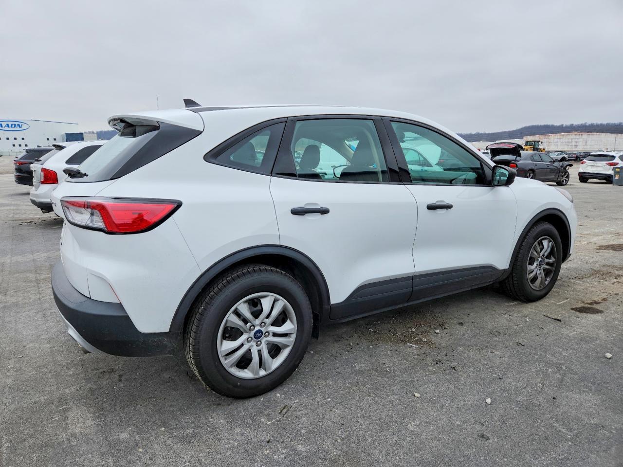 2020 Ford Escape S - Image 3