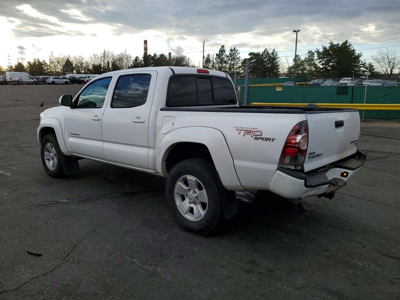 2013 Toyota Tacoma Prerunner V6 - Фото 2