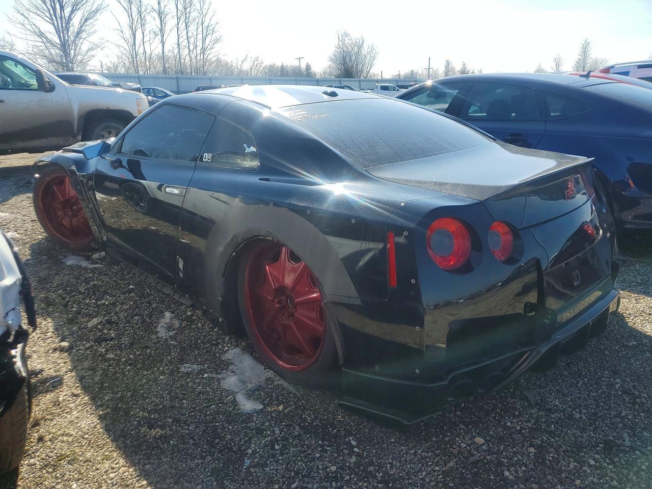 2010 Niss Gt-R Base - Фото 2