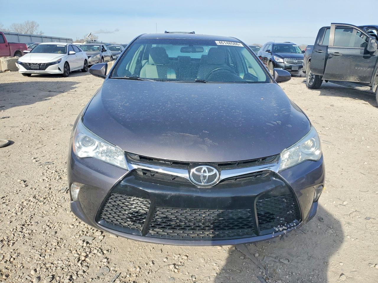 2016 Toyota Camry Le - Фото 5