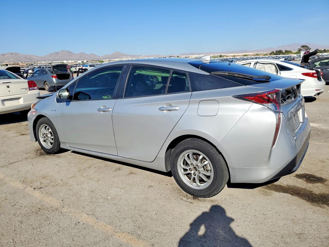 2016 Toyota Prius Three - Image 2