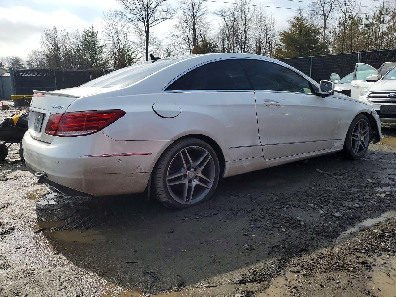 2014 Mercedes-Benz E 350 4Matic - Image 3