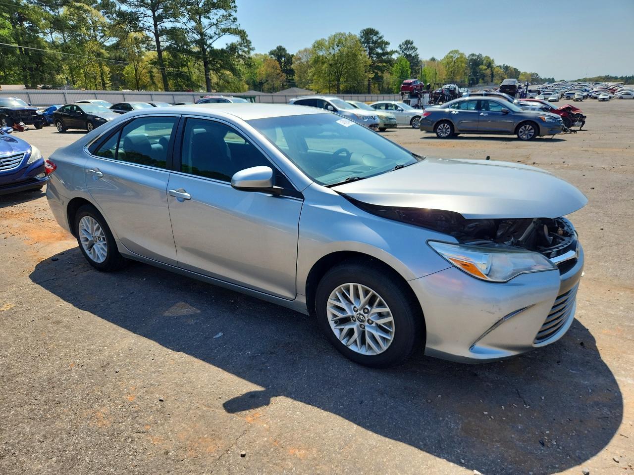 2017 Toyota Camry Le - Фото 4
