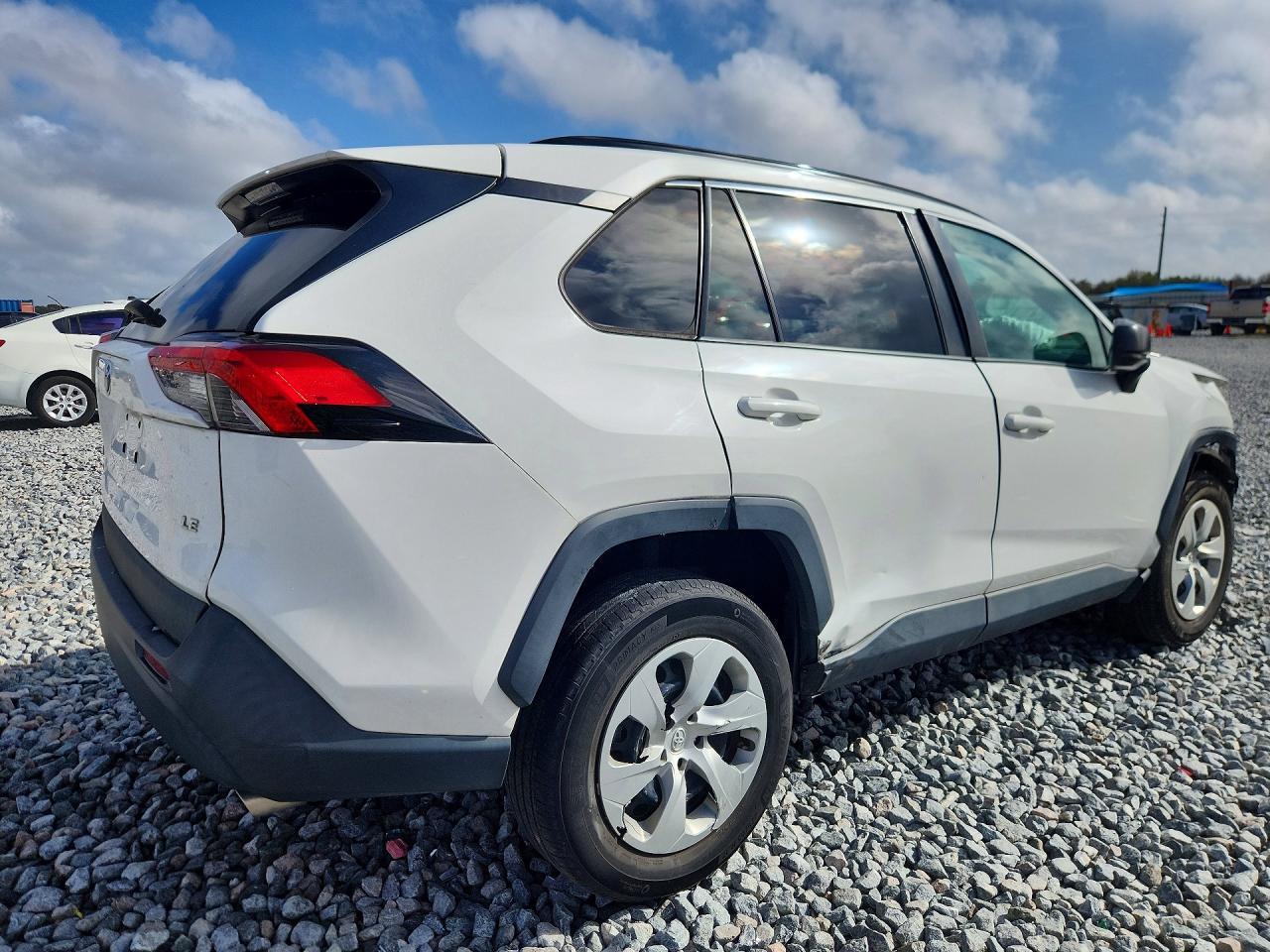 2019 Toyota Rav4 Le - Image 3