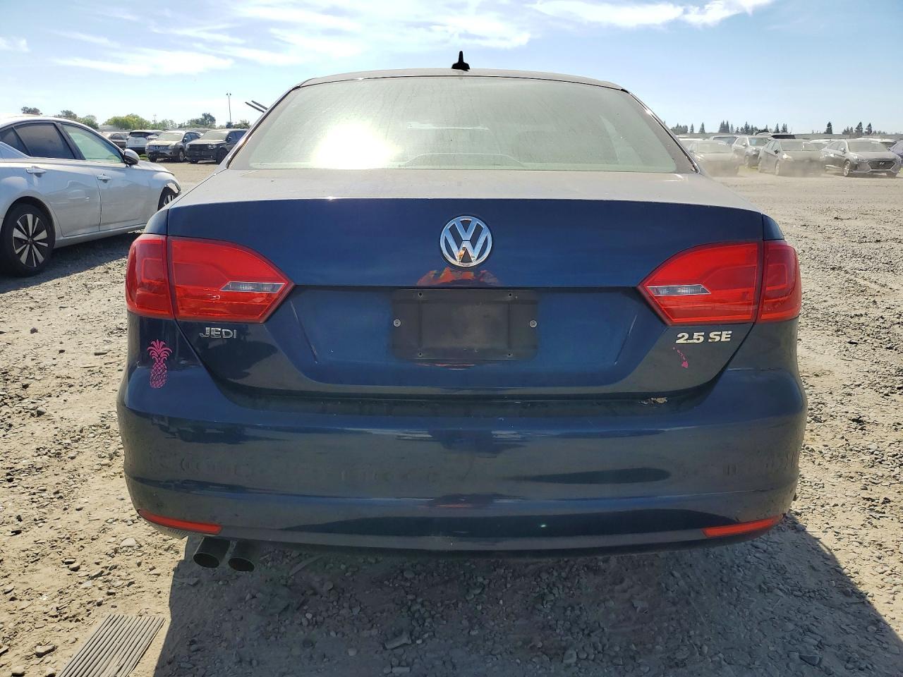 2012 Volkswagen Jetta Se - Image 6