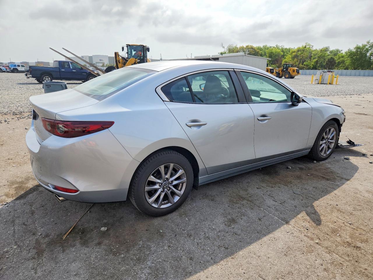 2021 Mazda 3 - Image 3