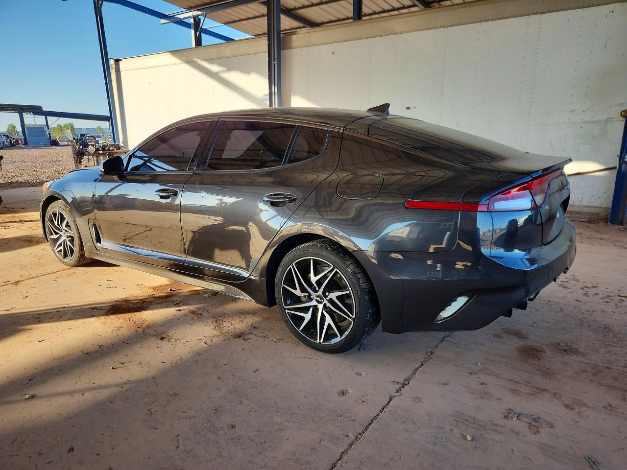2022 Kia Stinger Gt-Line - Фото 2
