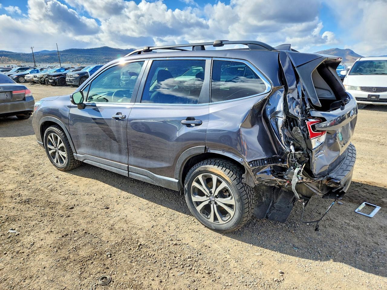 2021 Subaru Forester Limited - Фото 2