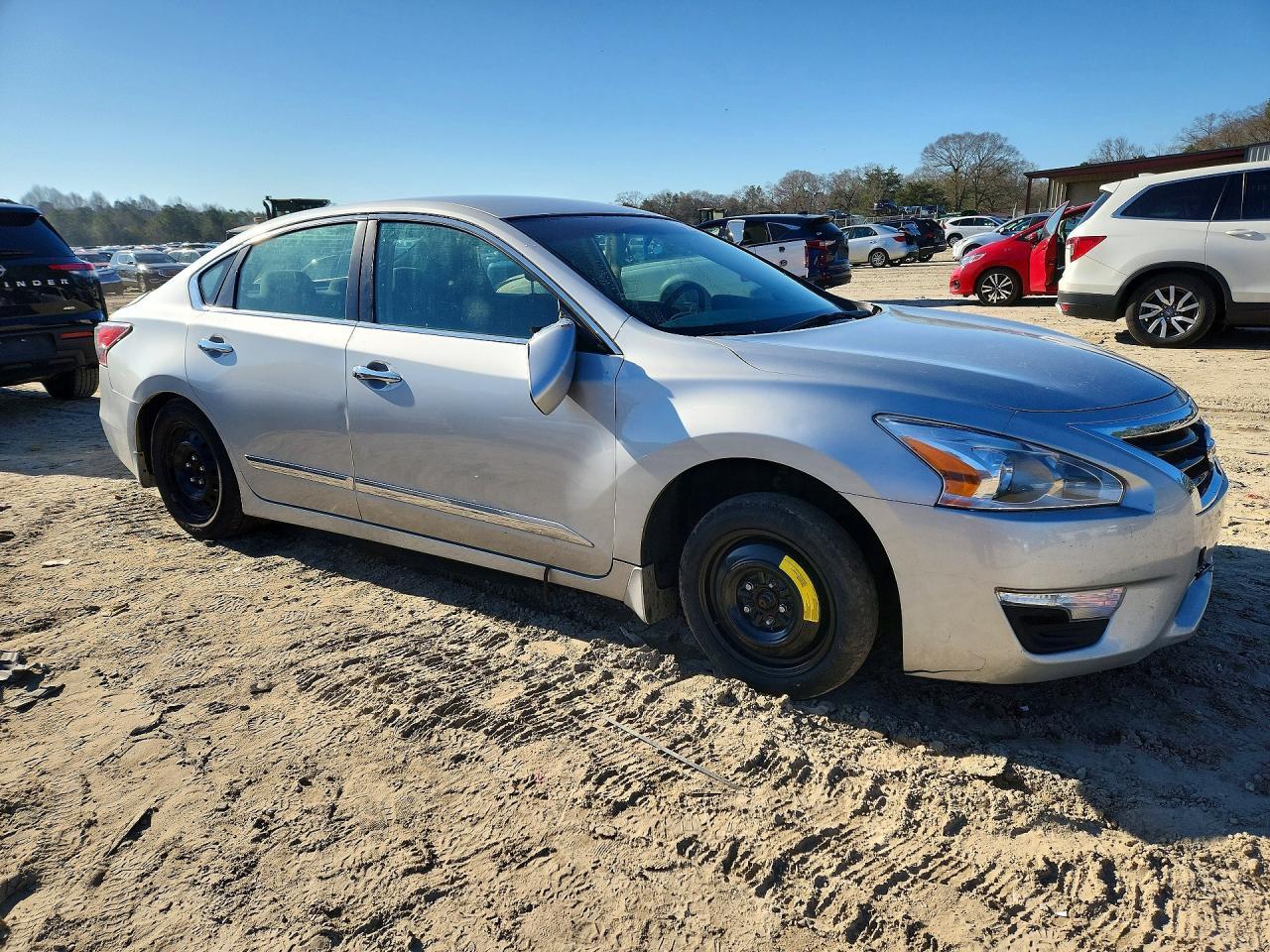 2015 Nissan Altima 2.5 S - Фото 4