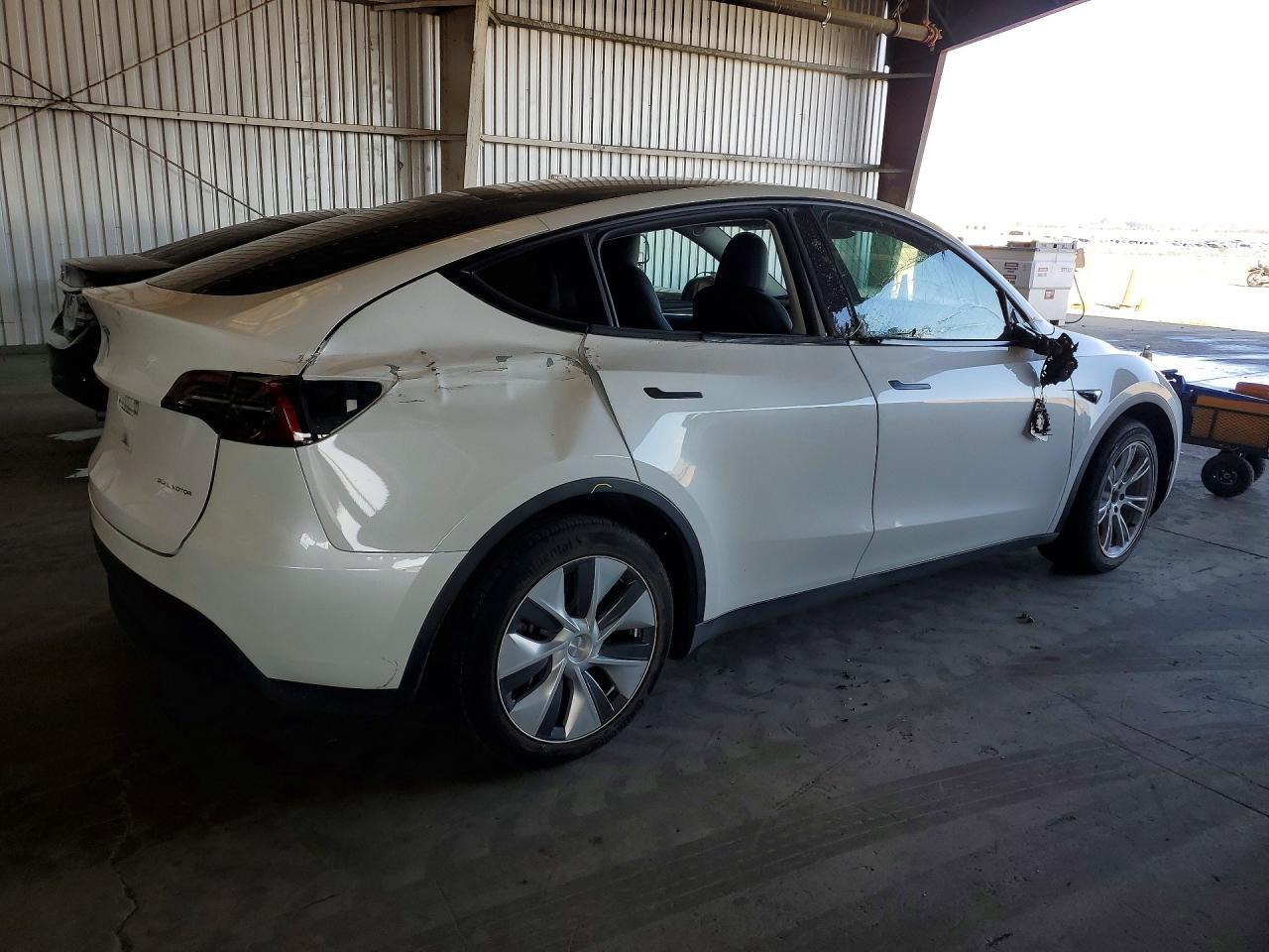 2023 Tvr Model Y - Image 3