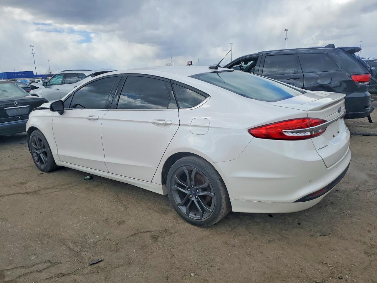 2018 Ford Fusion Se - Фото 2