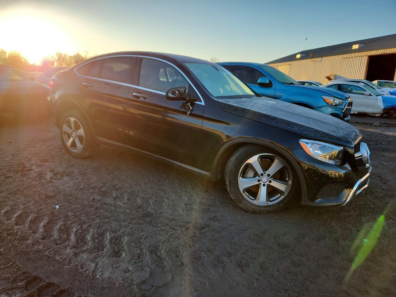 2017 Mercedes-Benz Glc Coupe 300 4Matic - Image 4