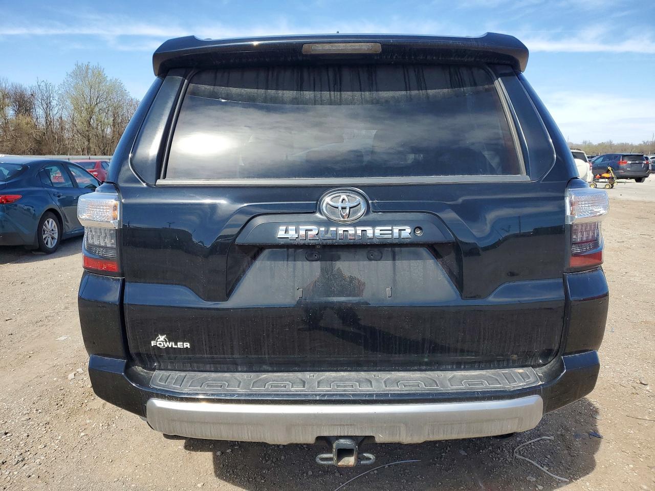 2016 Toyota 4Runner Sr5/Sr5 Premium - Image 6