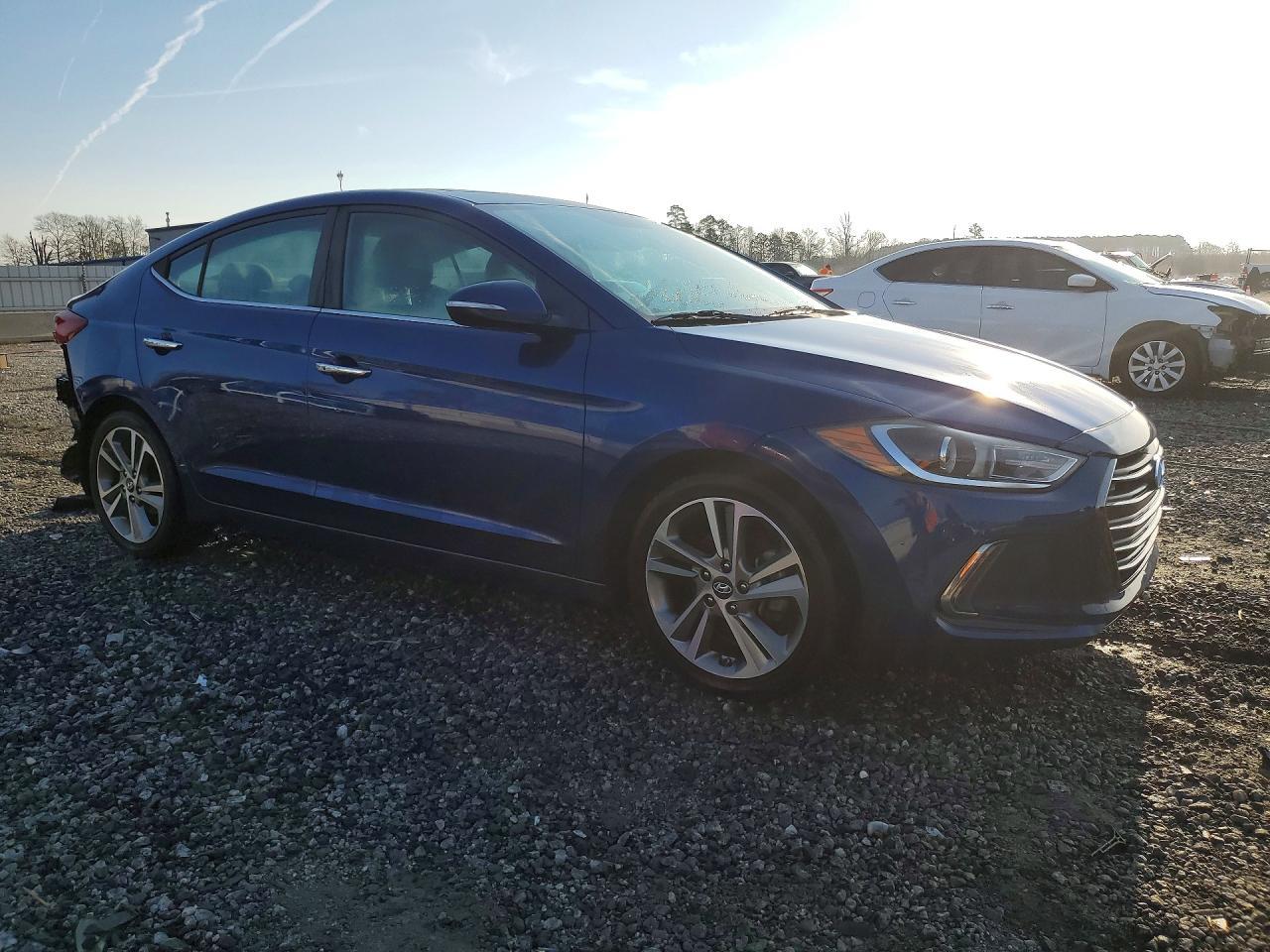 2017 Hyundai Elantra Limited - Фото 4