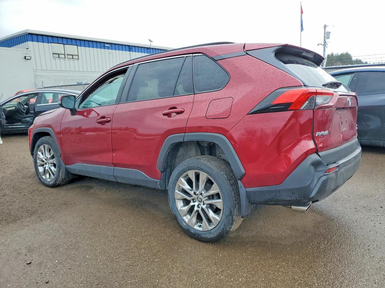 2021 Toyota Rav4 Xle - Image 2