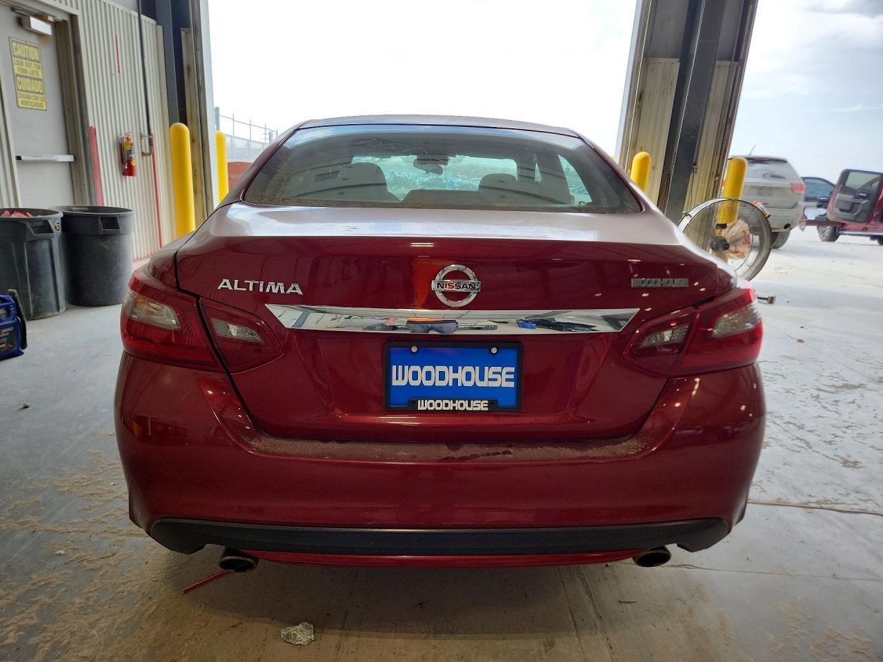 2018 Nissan Altima 2.5 S - Фото 6