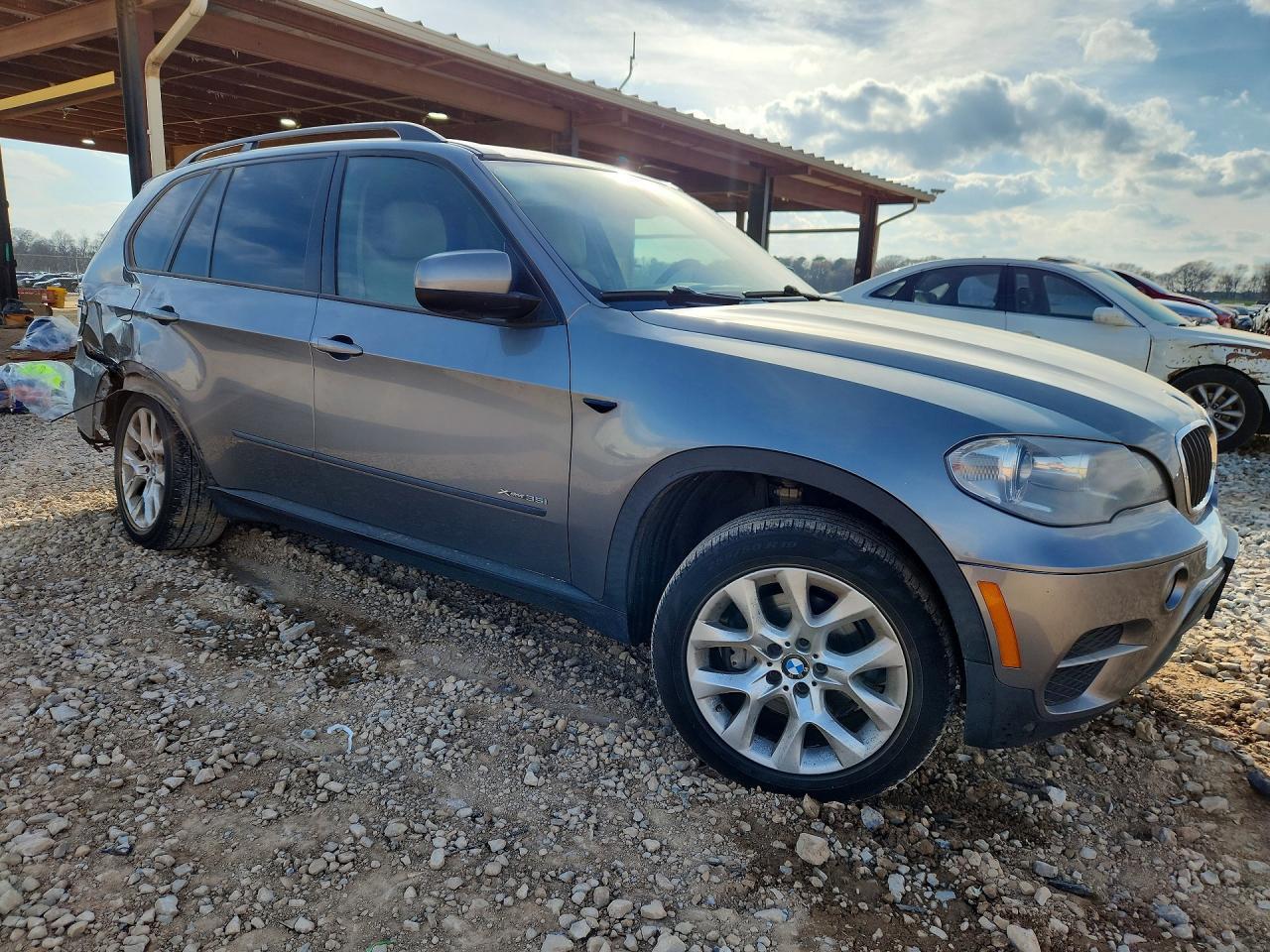 2013 BMW X5 xDrive35I - Image 4