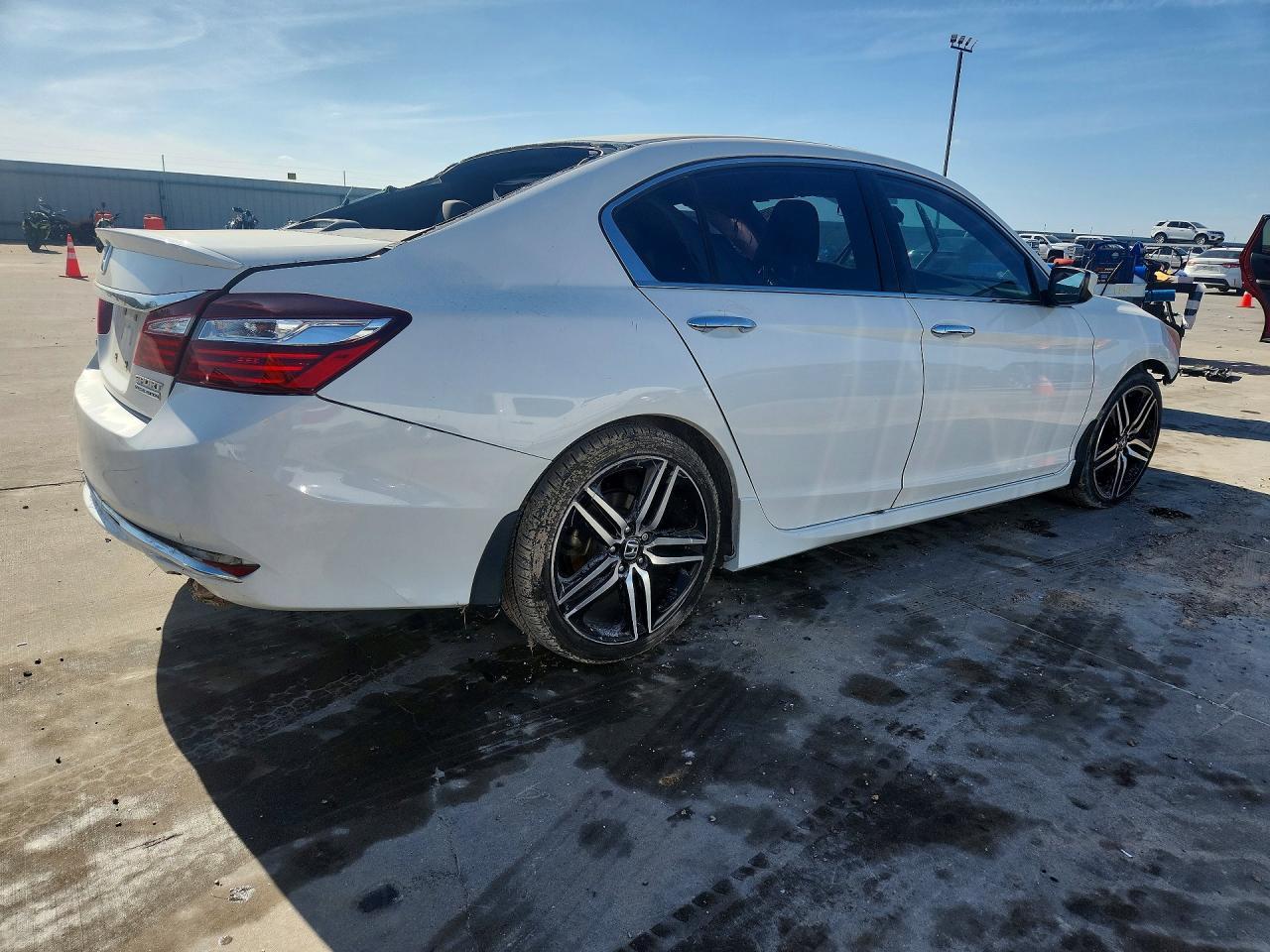 2017 Honda Accord Sport Special Edition - Фото 3