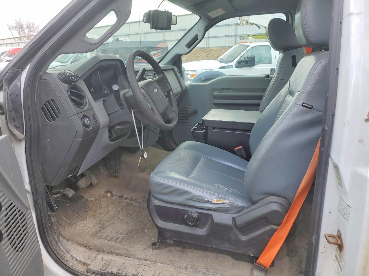 2015 Ford F450 Super Duty - Фото 7