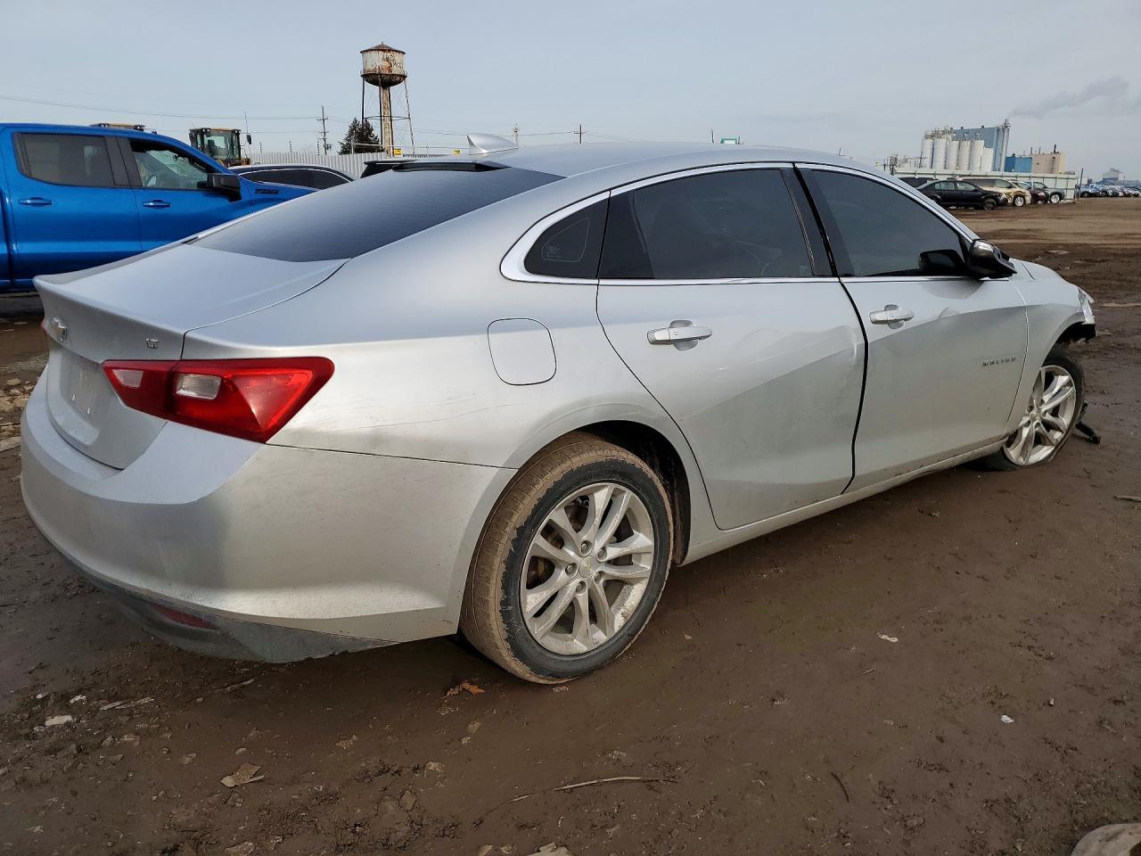 2017 Chevrolet Malibu Lt - Image 3