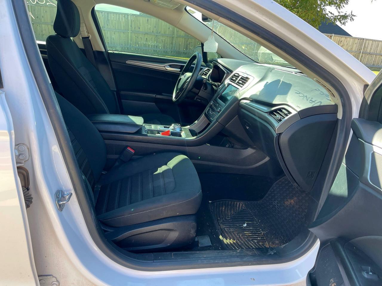 2020 Ford Fusion Se - Фото 5