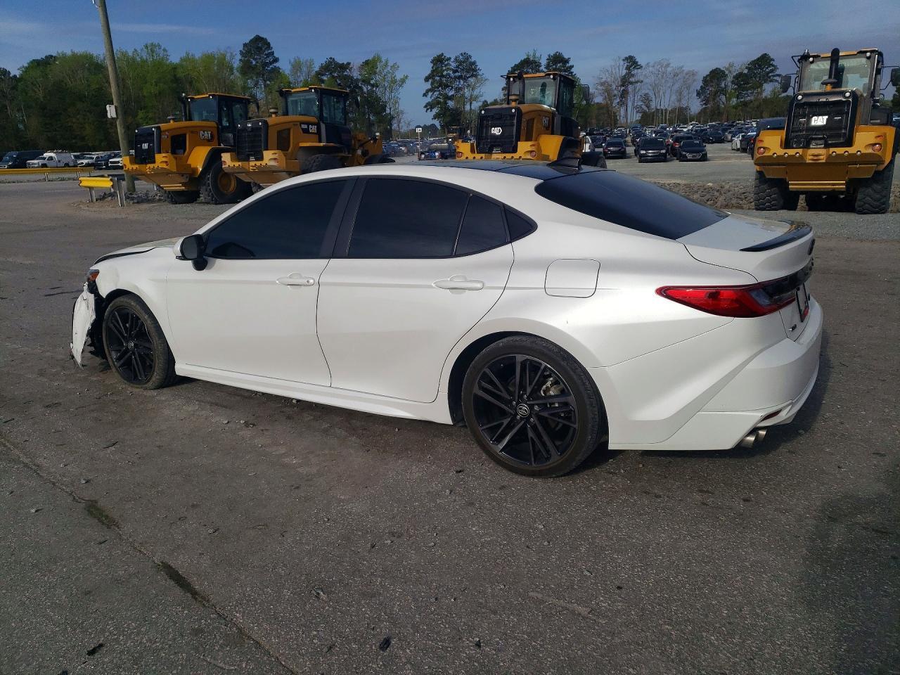 2025 Toyota Camry Xse - Фото 2